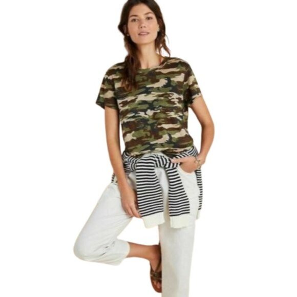 Sanctuary | Women's Green Short Sleeve Crew Neck Camo Print Shirt Size Medium - Picture 1 of 6